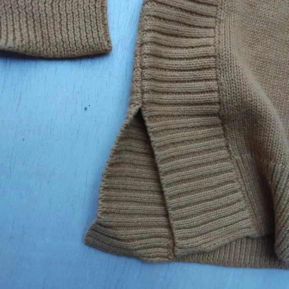 Tahari Crewneck Side Slit Mustard Sweater Women's Medium - Picture 3 of 10